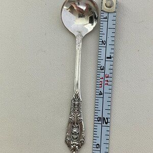 Vintage Wallace Sterling salt spon.